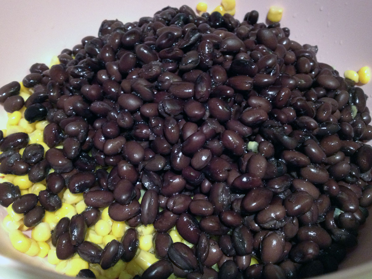 Corn + Black Bean Salsa | Hugs ‘n Kitchen