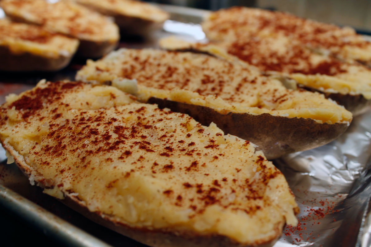 Cheesy Twice Baked Potatoes | Hugs 'n Kitchen