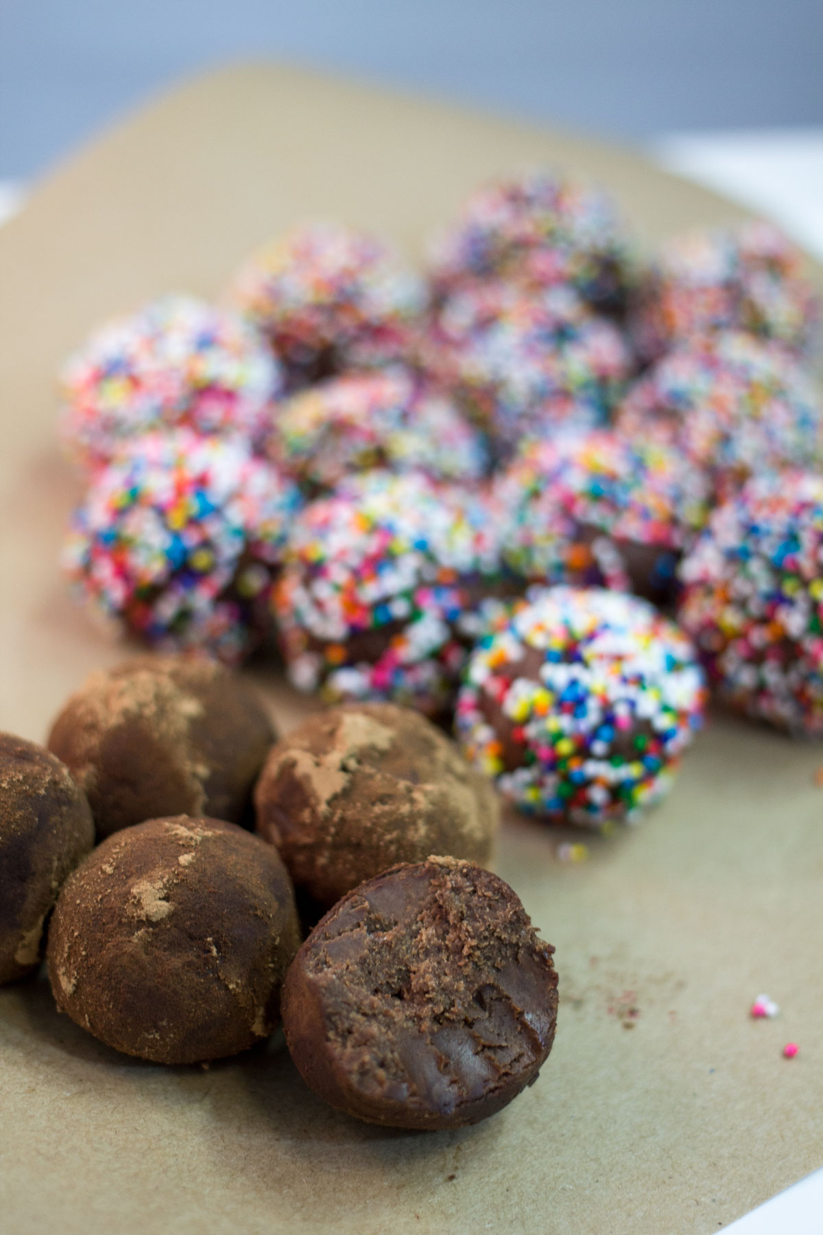 Chocolate Fudge Truffle Balls | Hugs ‘n Kitchen
