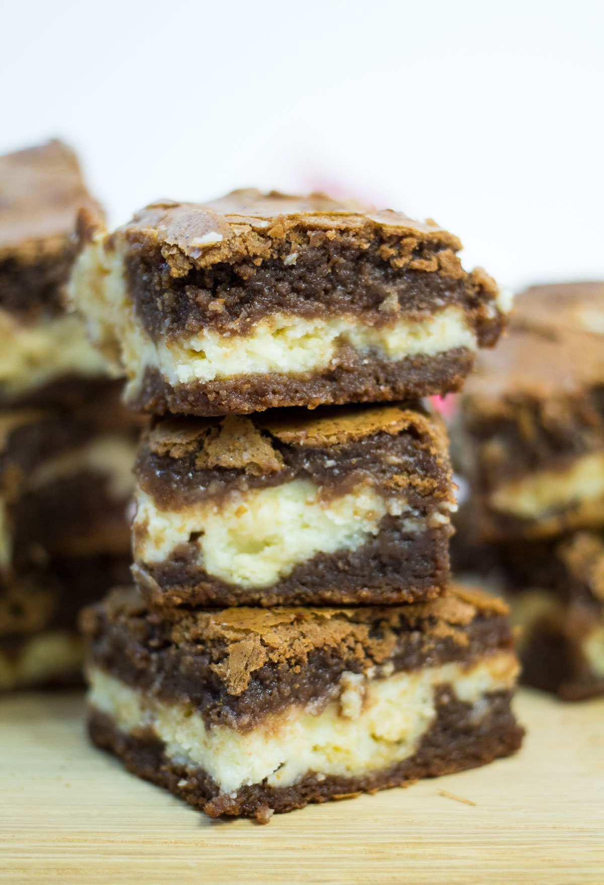 Cheesecake Brownies | Hugs ‘n Kitchen