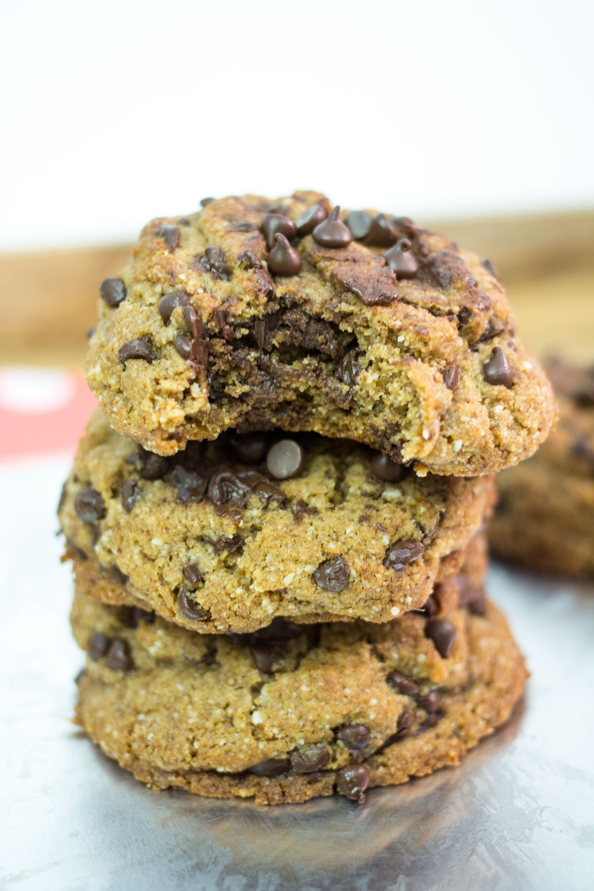 Paleo Chocolate Chip Cookies | Hugs ‘n Kitchen